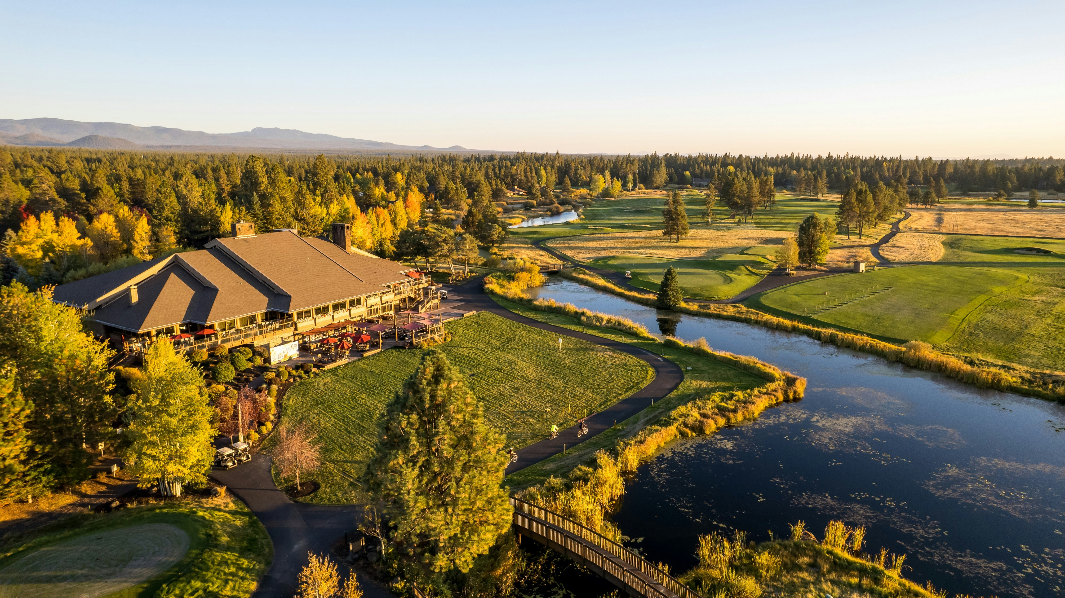 Sunriver Resort Destination Hotels 26/30
