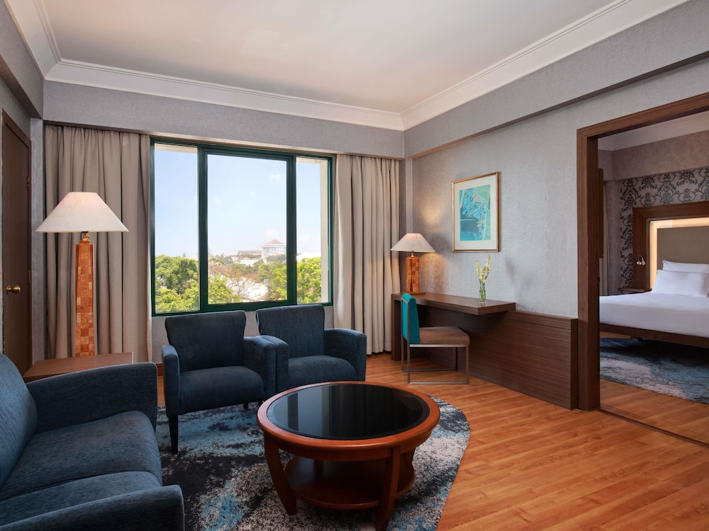 NOVOTEL SOLO 45/64