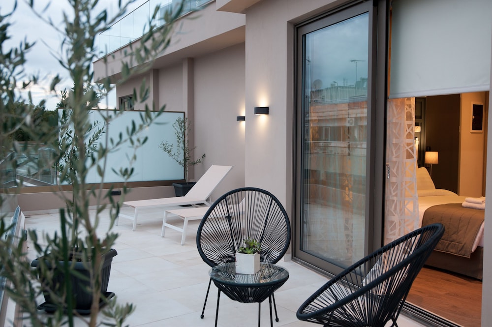 Athens Platinum Rooms and Suites 33/57