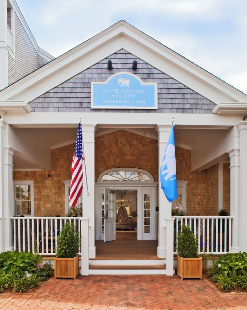 White Elephant Hotel 2/69