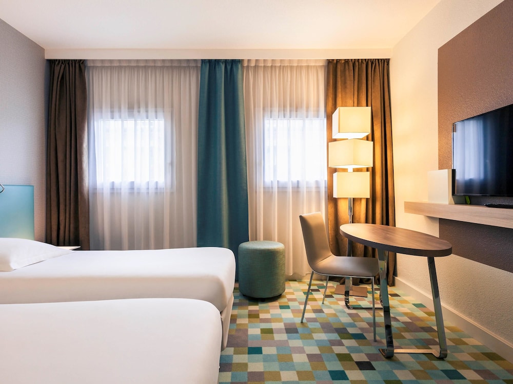 Mercure Marne la vallee Bussy St Georges 17/52