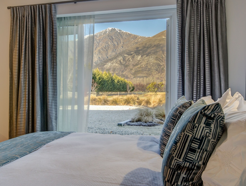 QUEENSTOWN COUNTRY LODGE 29/54