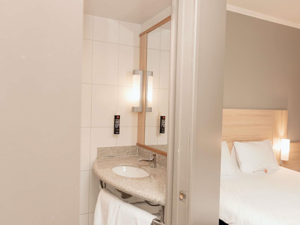 Ibis Santiago Las Condes Manquehue Hotel 50/50