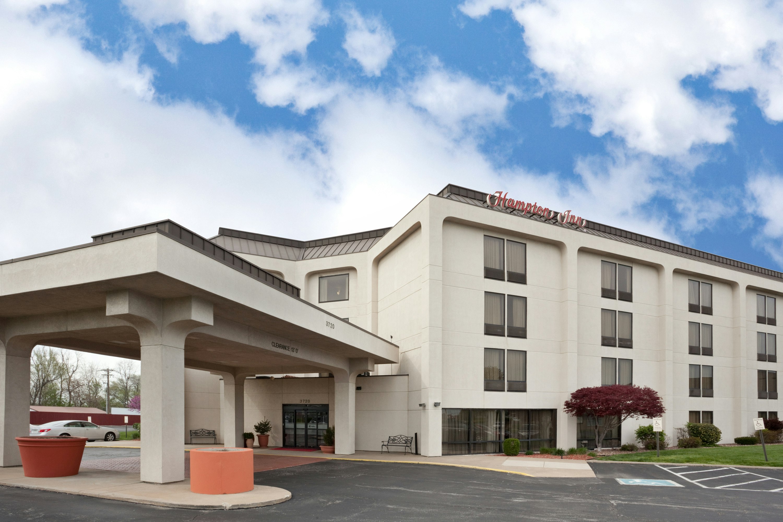 Hampton Inn St. Charles St. Peters 4/60