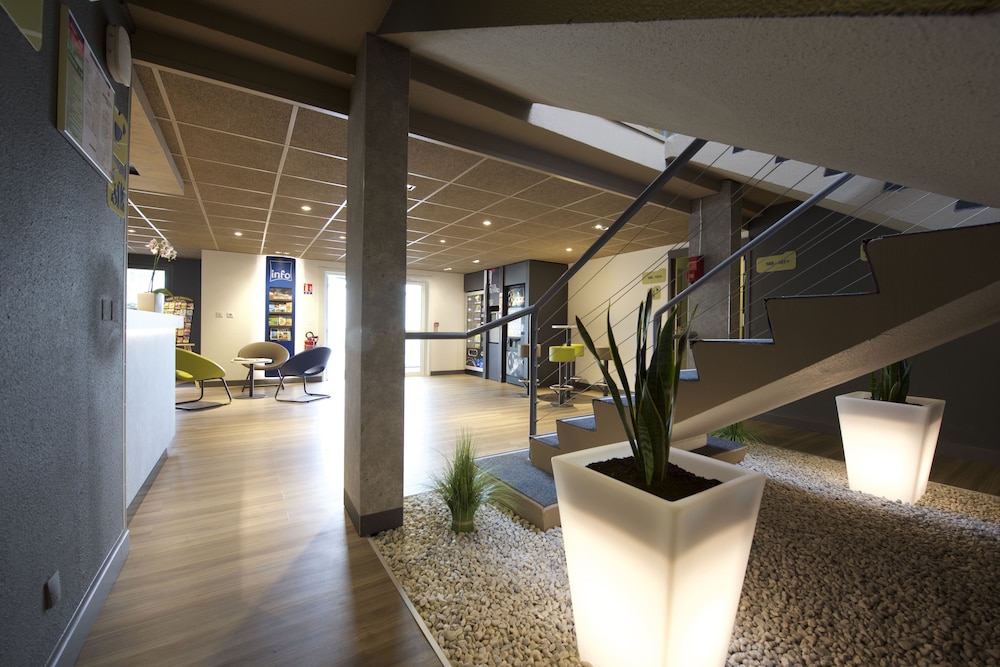 Ibis Budget Pau Est 43/71