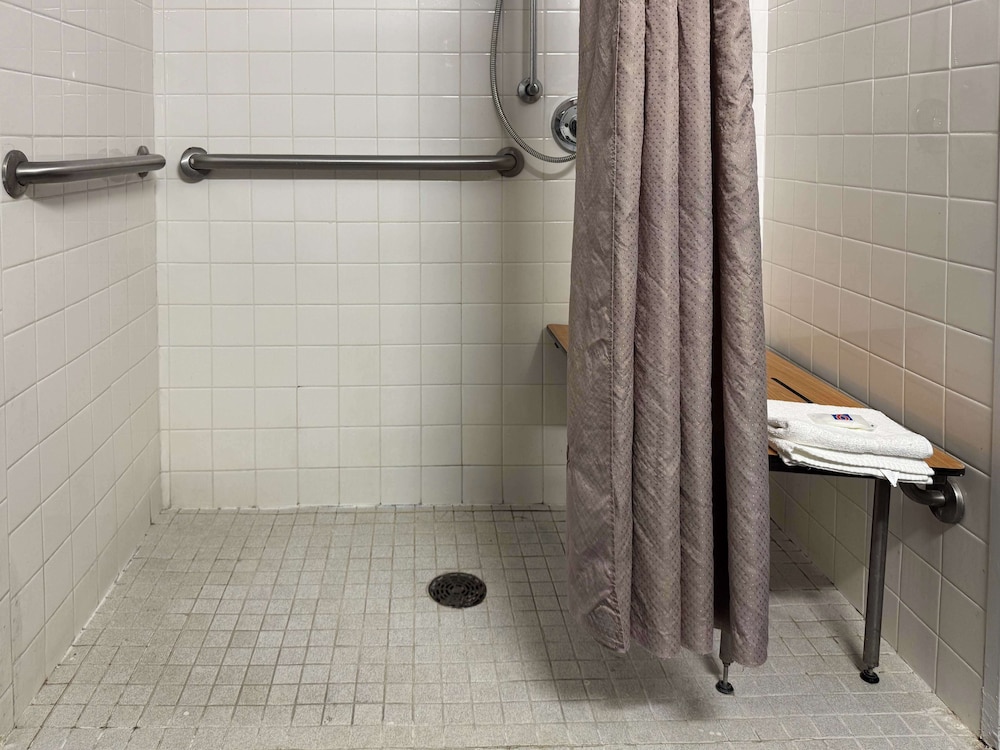 Motel6 Joliet, IL - Chicago - I-55 55/57