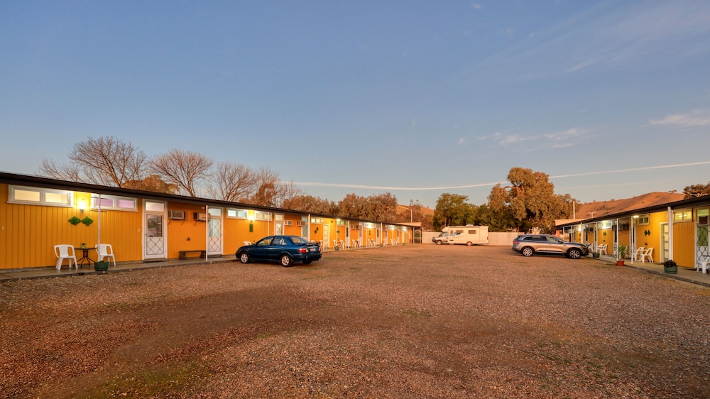 Bushmans Retreat Motor Inn 5/41