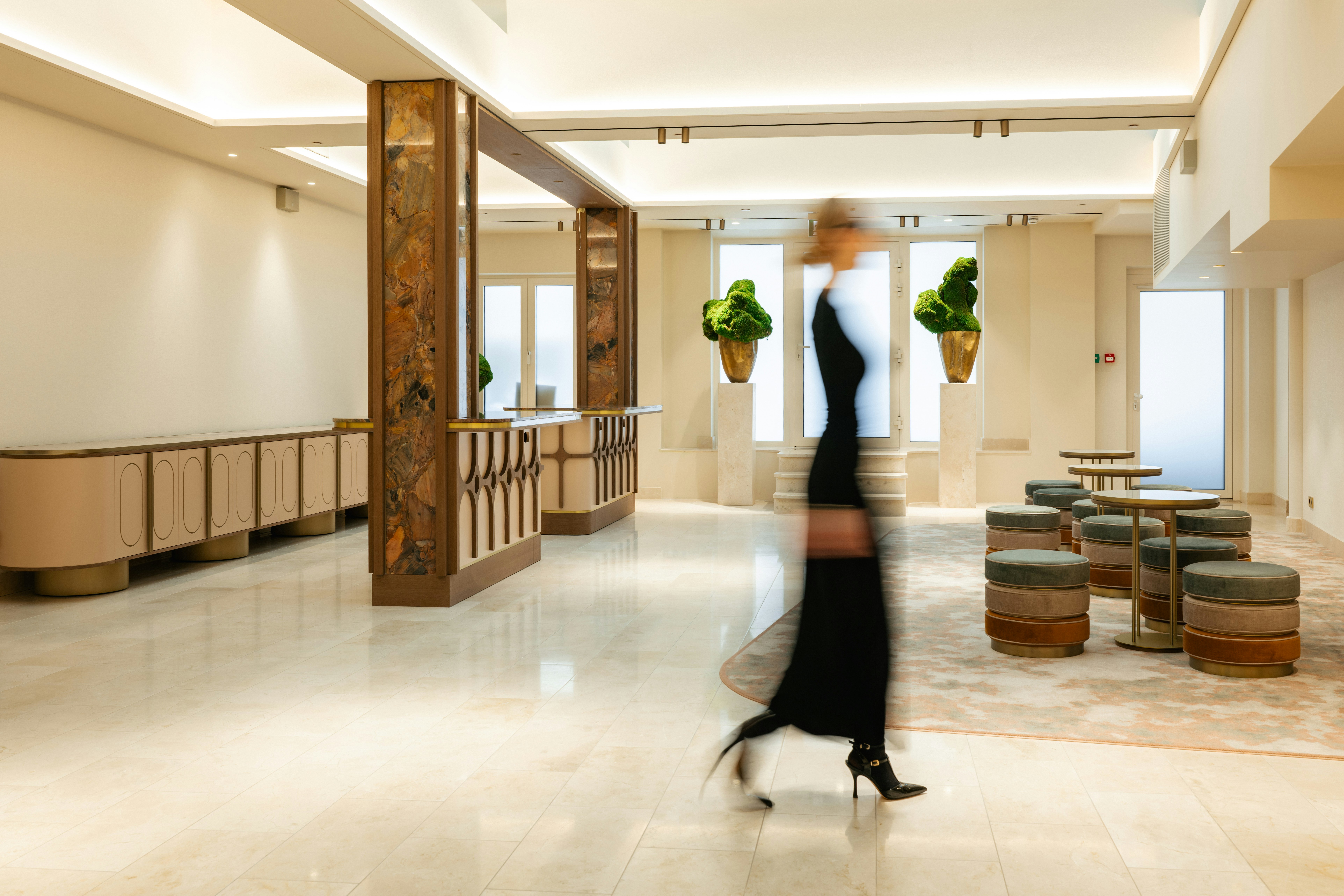 Grand Hotel Vilnius, Curio Collection by Hilton 17/47