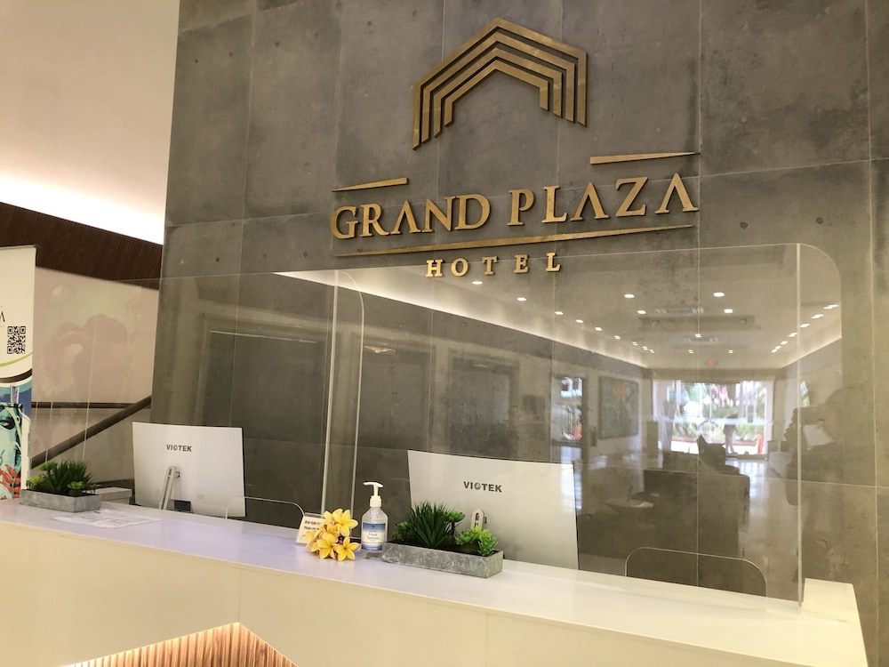 Grand Plaza Hotel 12/55