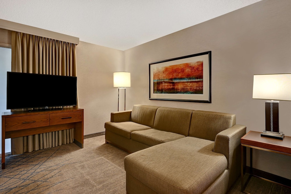 Embassy Suite Hotel Colorado Springs 36/68