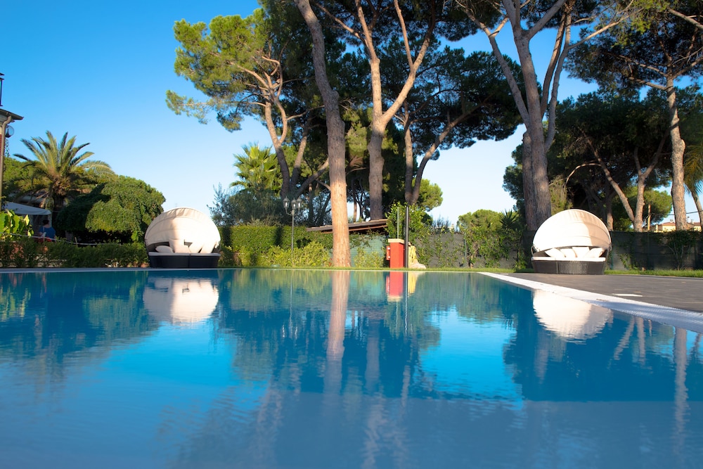 Relais Villa Italia 35/43