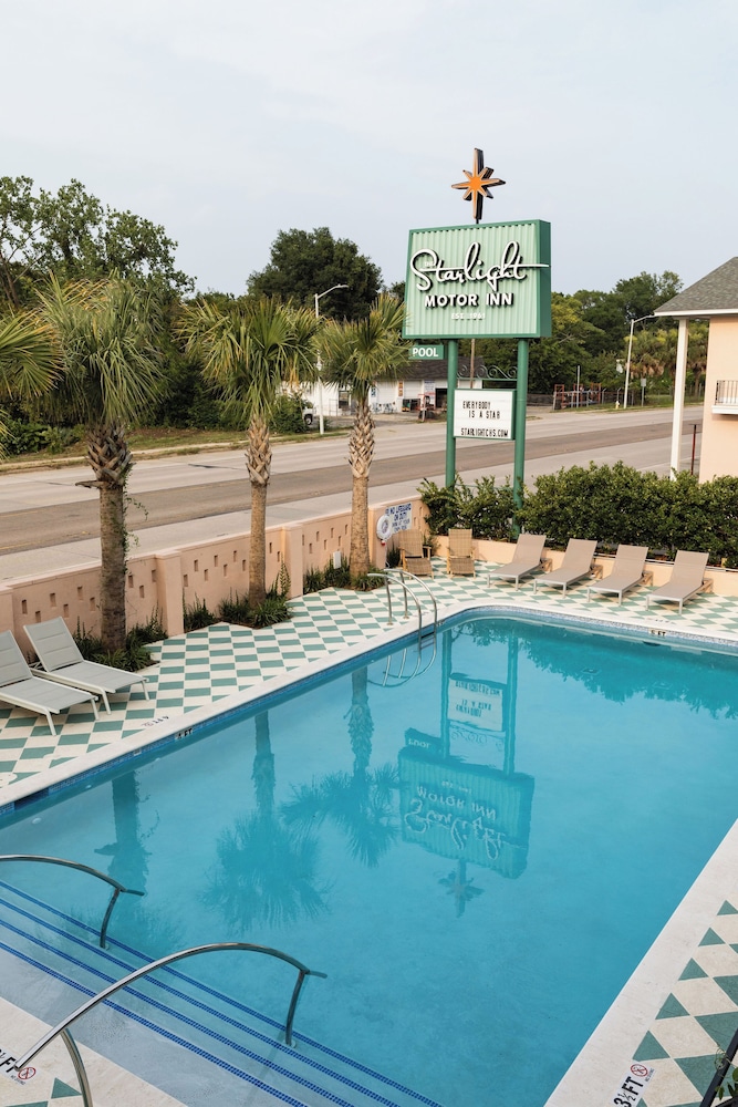 The Starlight Motor Inn 22/44