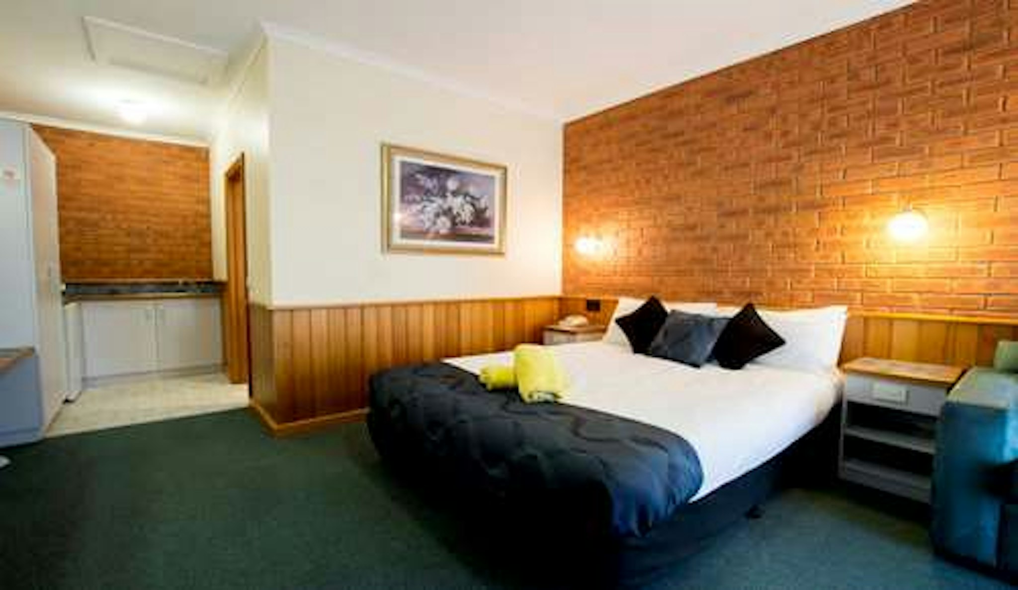 Golden River Motor Inn 7/33