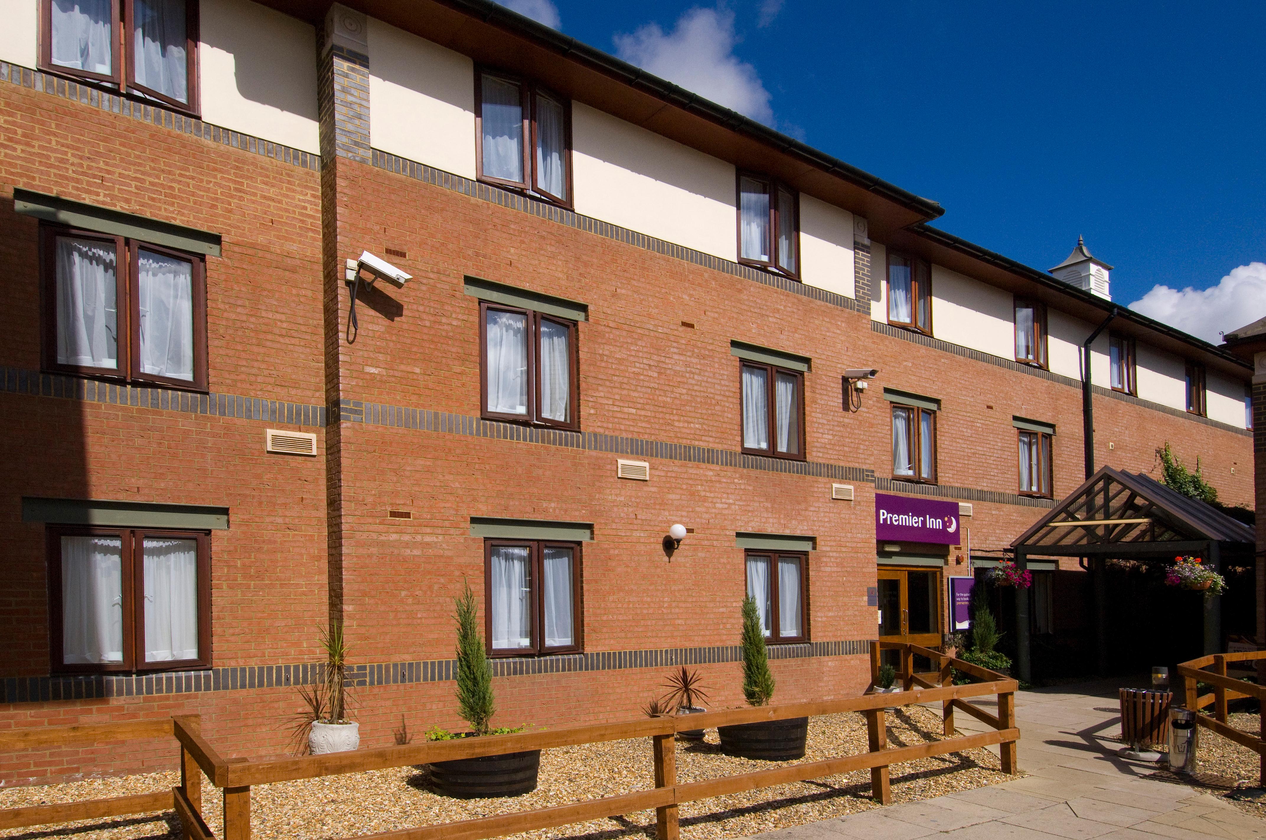 Premier Inn Gillingham Business Park in GILLINGHAM