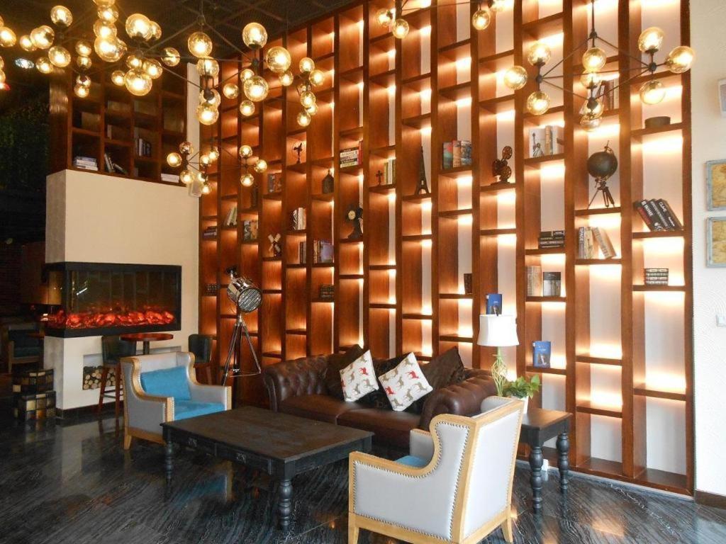 James Joyce Coffetel (Chengdu Century City Convention & Exhibition Center) 54/72