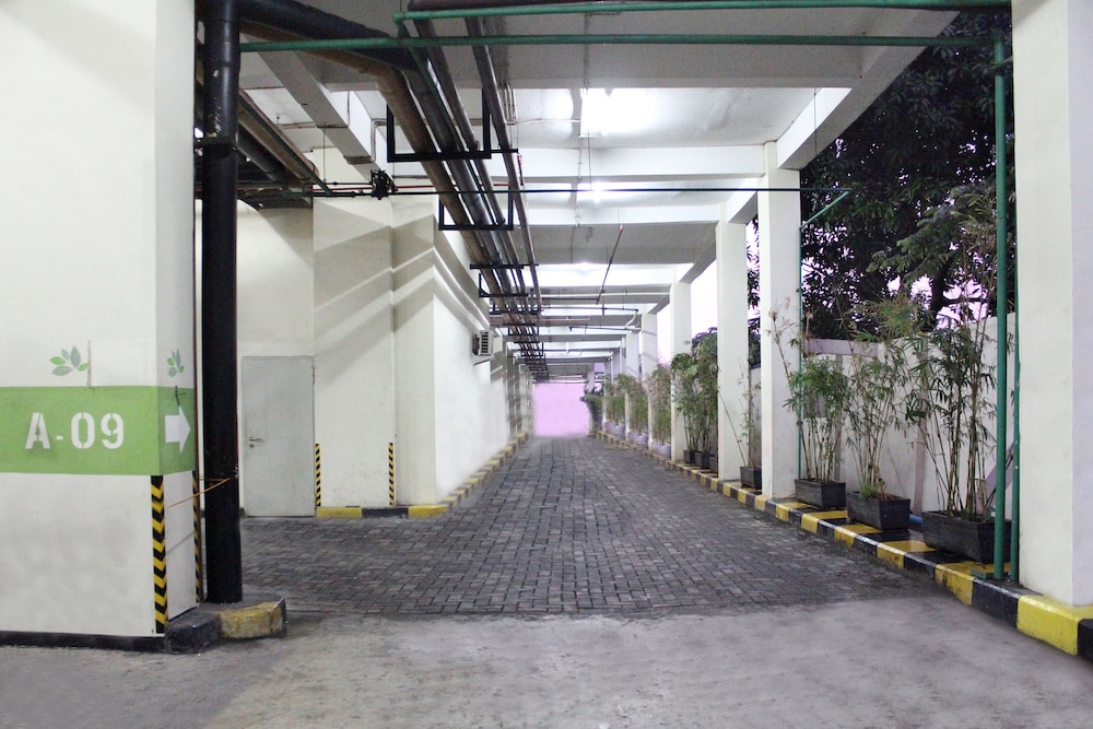 OYO 266 Margonda Residence 5 35/38