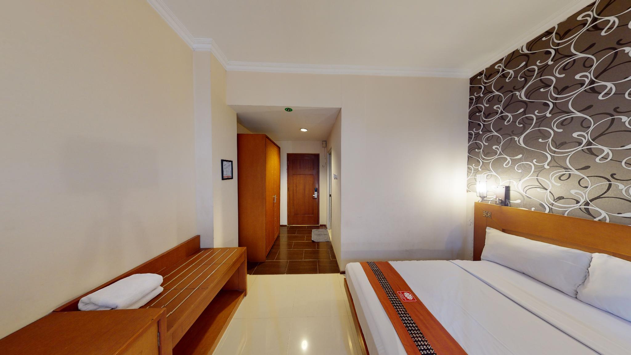 Hotel Bintang Solo 20/50