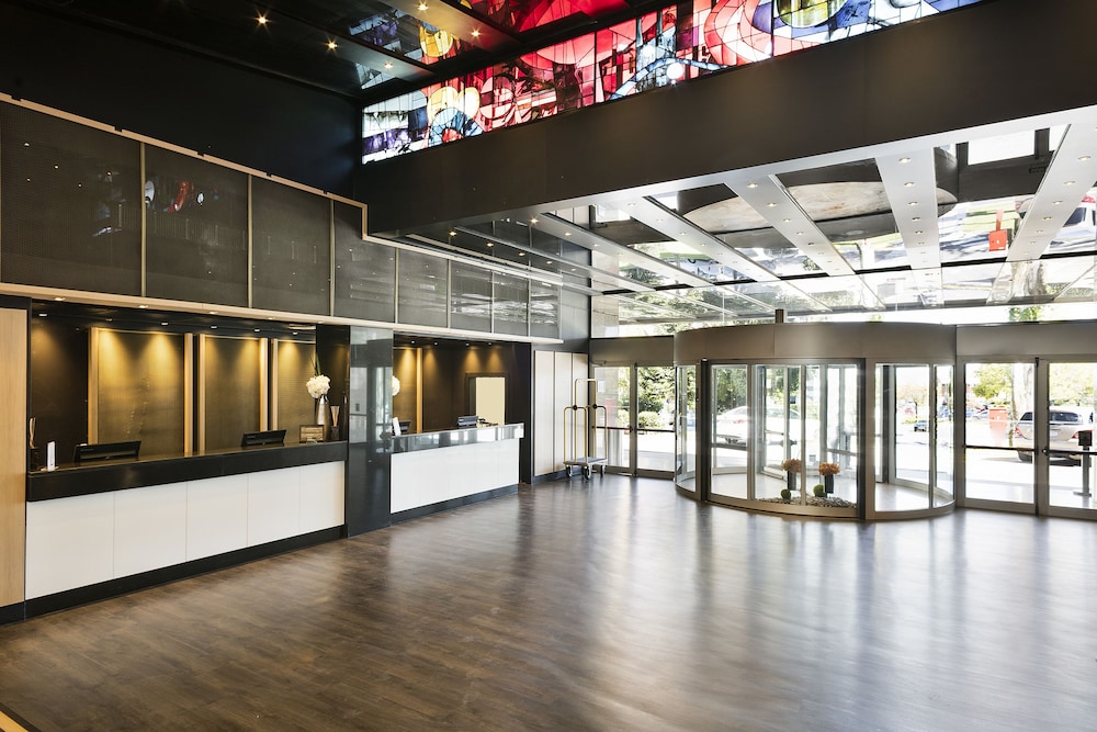 Melia Madrid Barajas 8/75