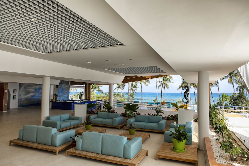 Hotel Arawak Beach Resort 37/52