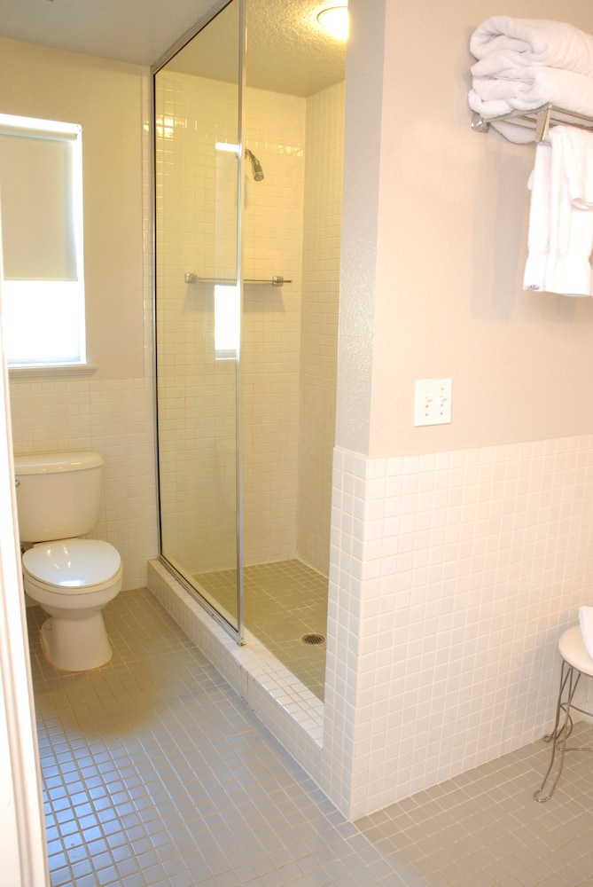 The Eo Inn And Spa 23/25