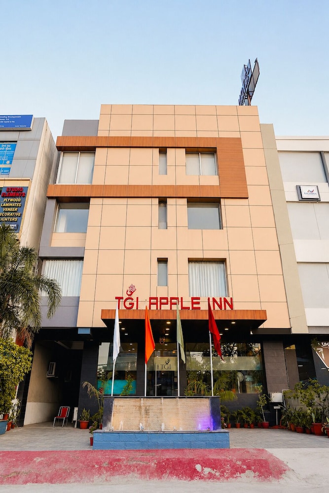 HOTEL APPLE INN 5/66