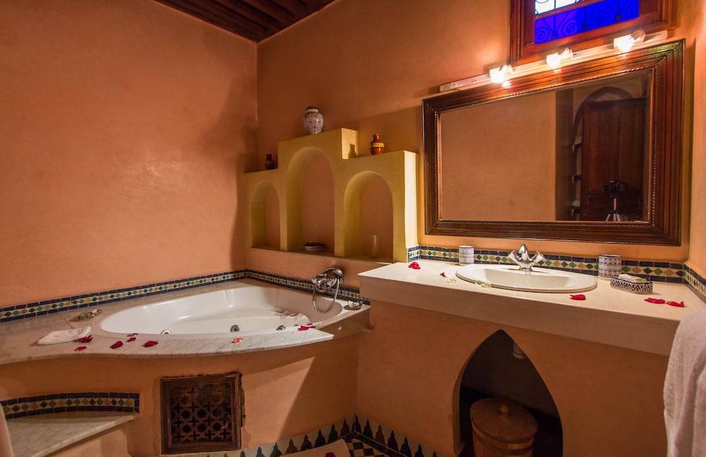 Dar Al Andalous Riad 37/71