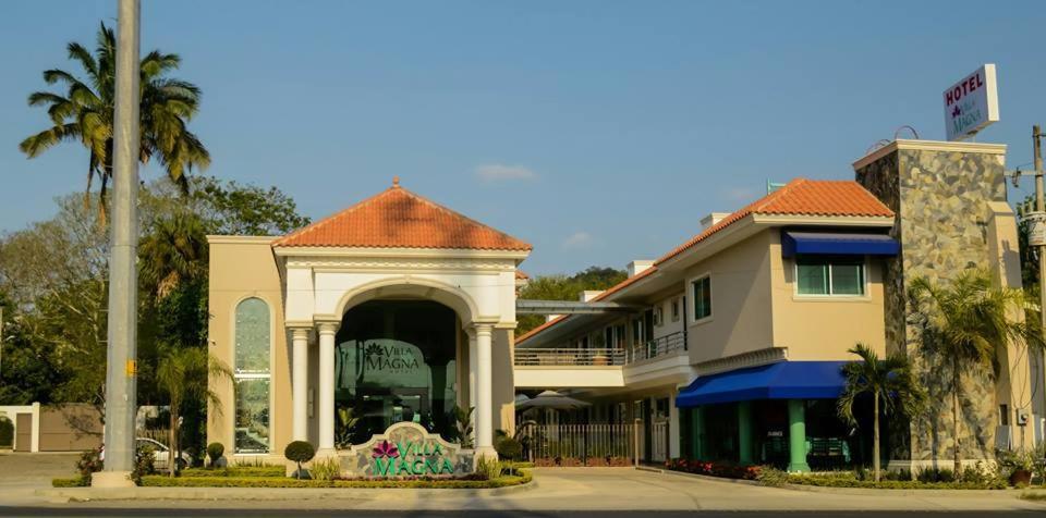 Hotel Villa Magna Poza Rica 3/46