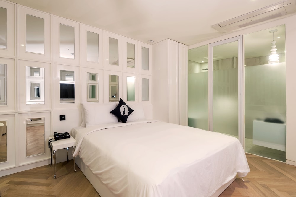 Hotel The Designers LYJ Gangnam Premier 15/64