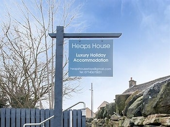 Heaps House 2/34