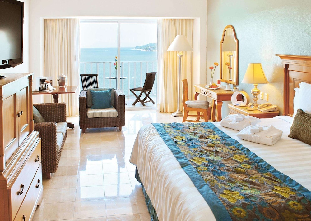 Emporio Acapulco 22/66