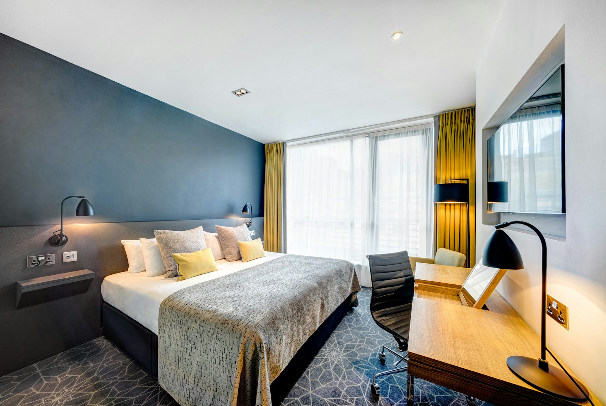 Apex City of Bath Hotel 27/76