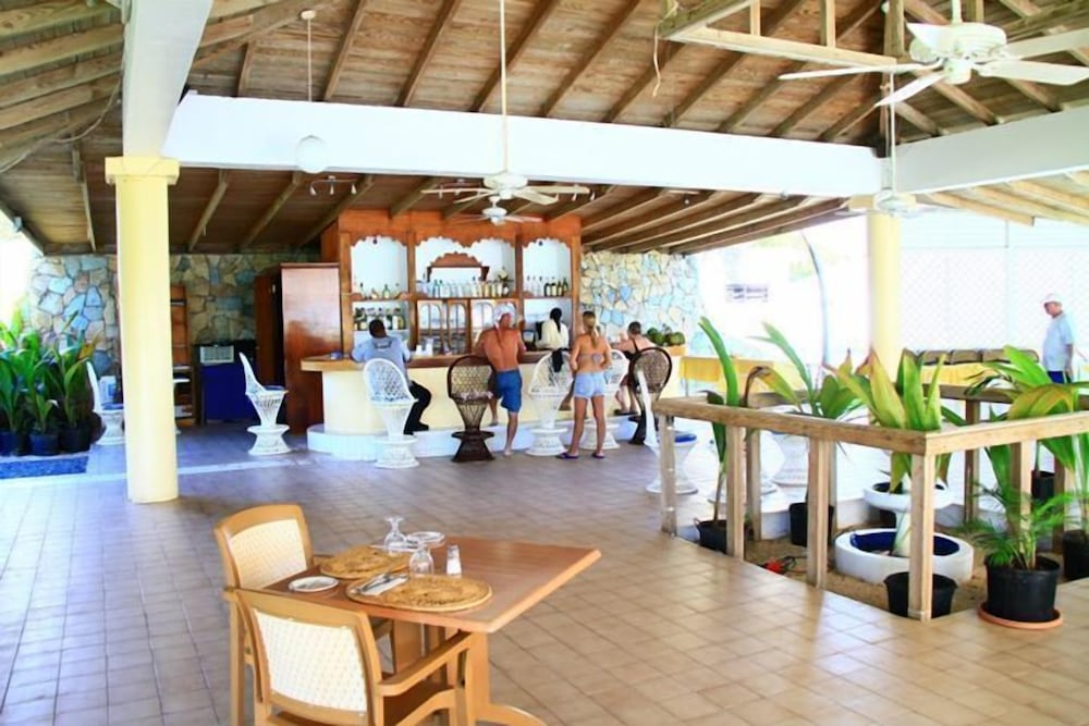 Anguilla Great House Beach Resort 9/33