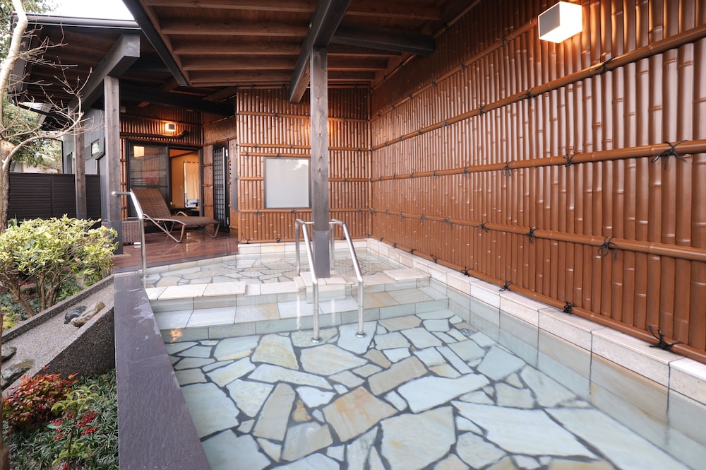 Hirayama Onsen Ueda-ya 9/32