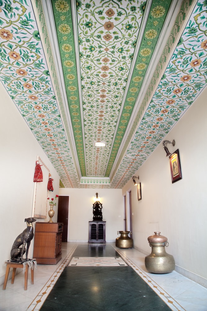 Anuraag Villa 56/65