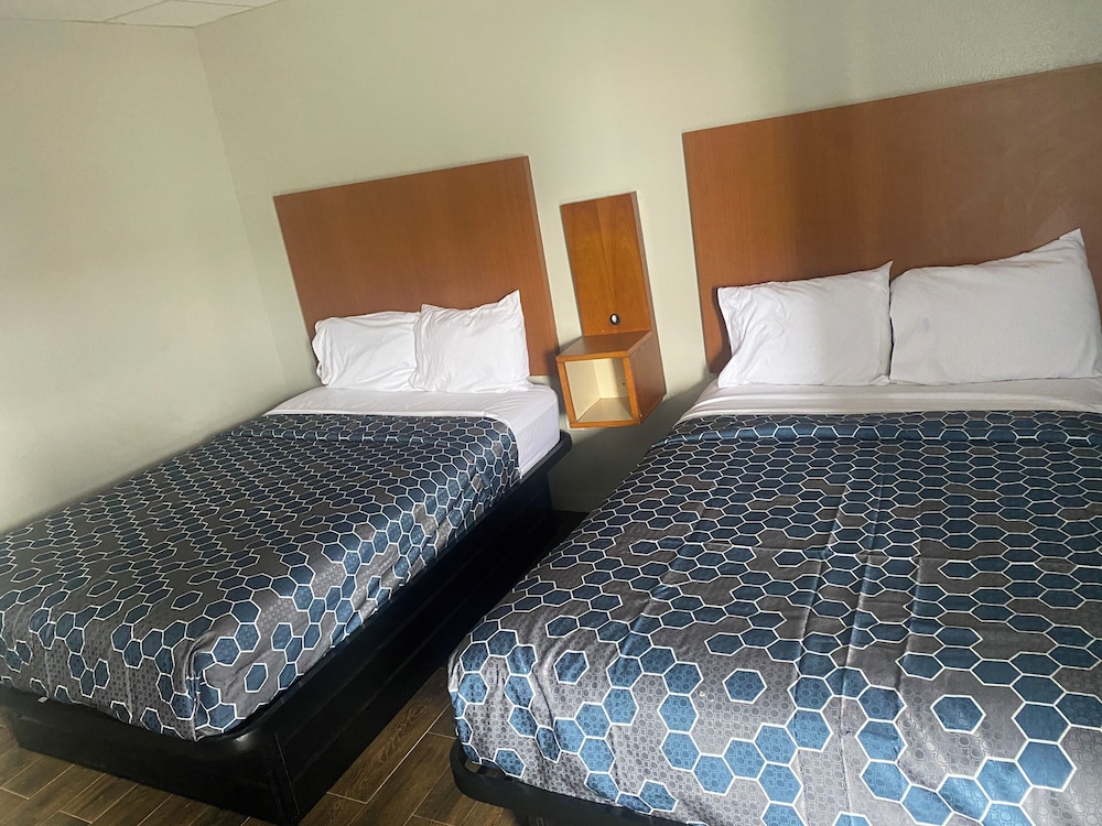 Deluxe, 2 Double Beds