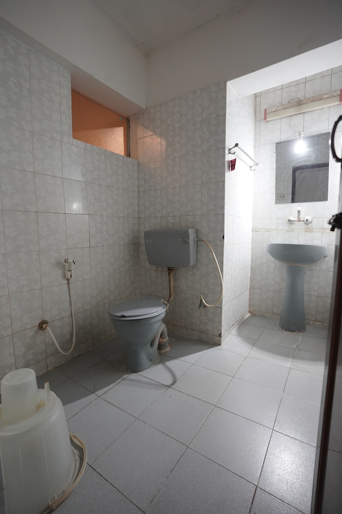 Hotel Luciya International 20/20