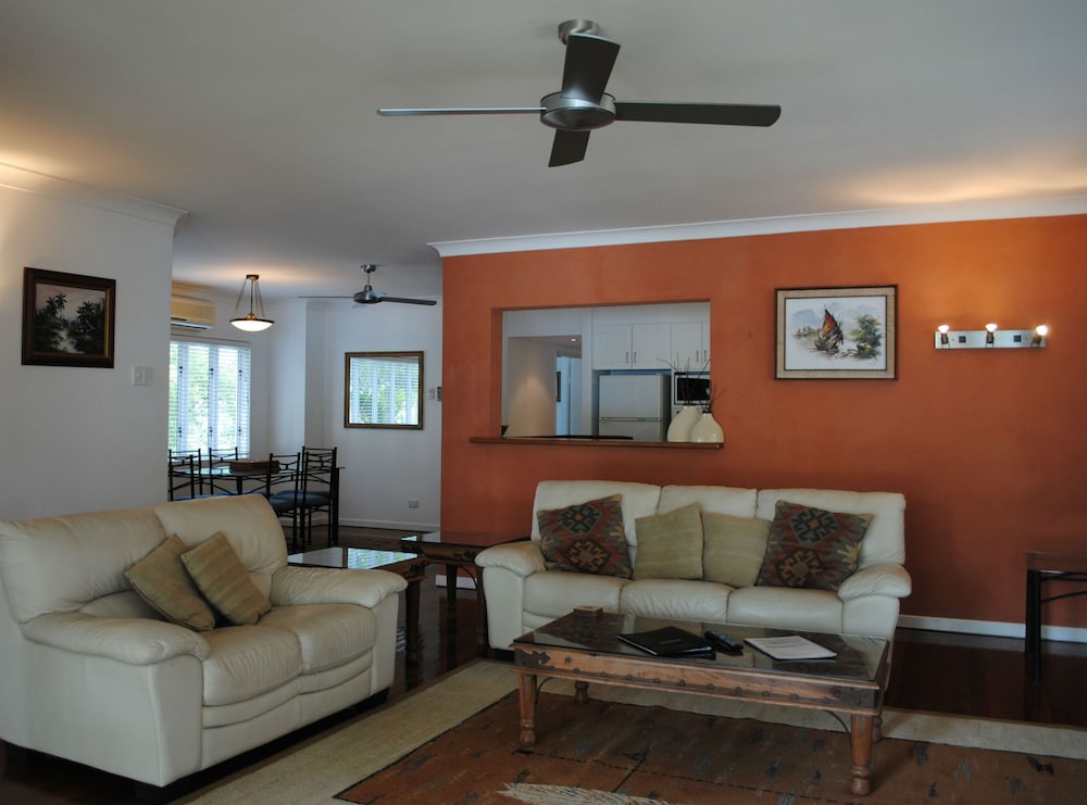 Beachview Apartments at Villa Paradiso 21/50