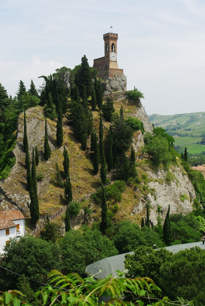Albergo La Rocca 44/50