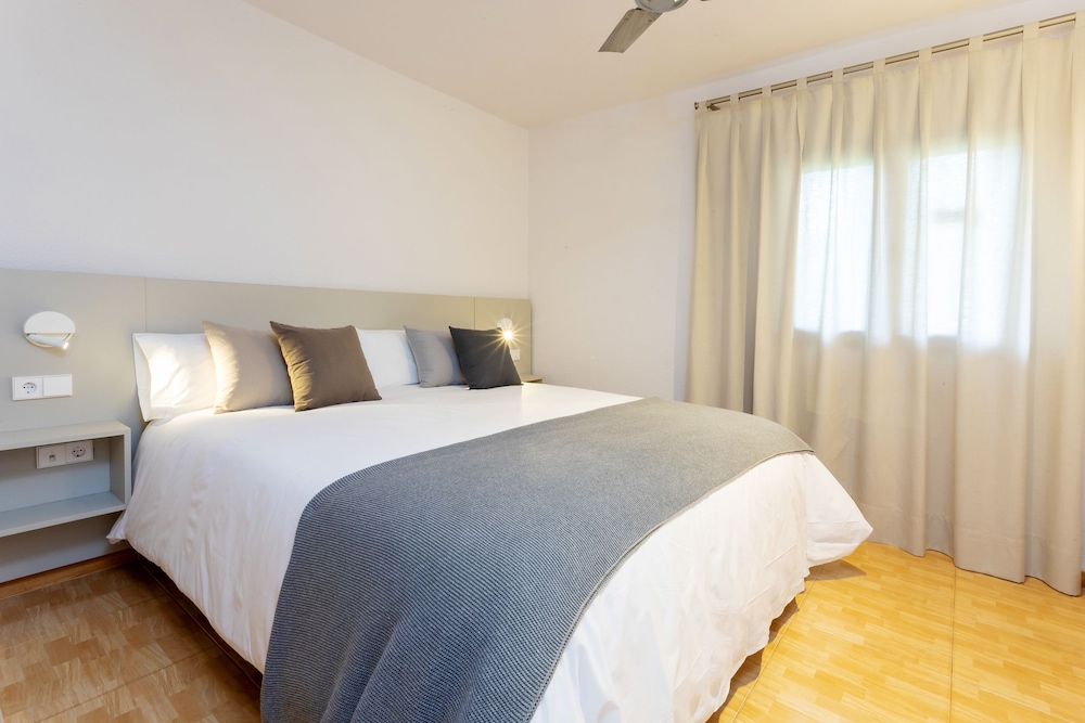 Apartamentos Ses Eufabietes 14/50