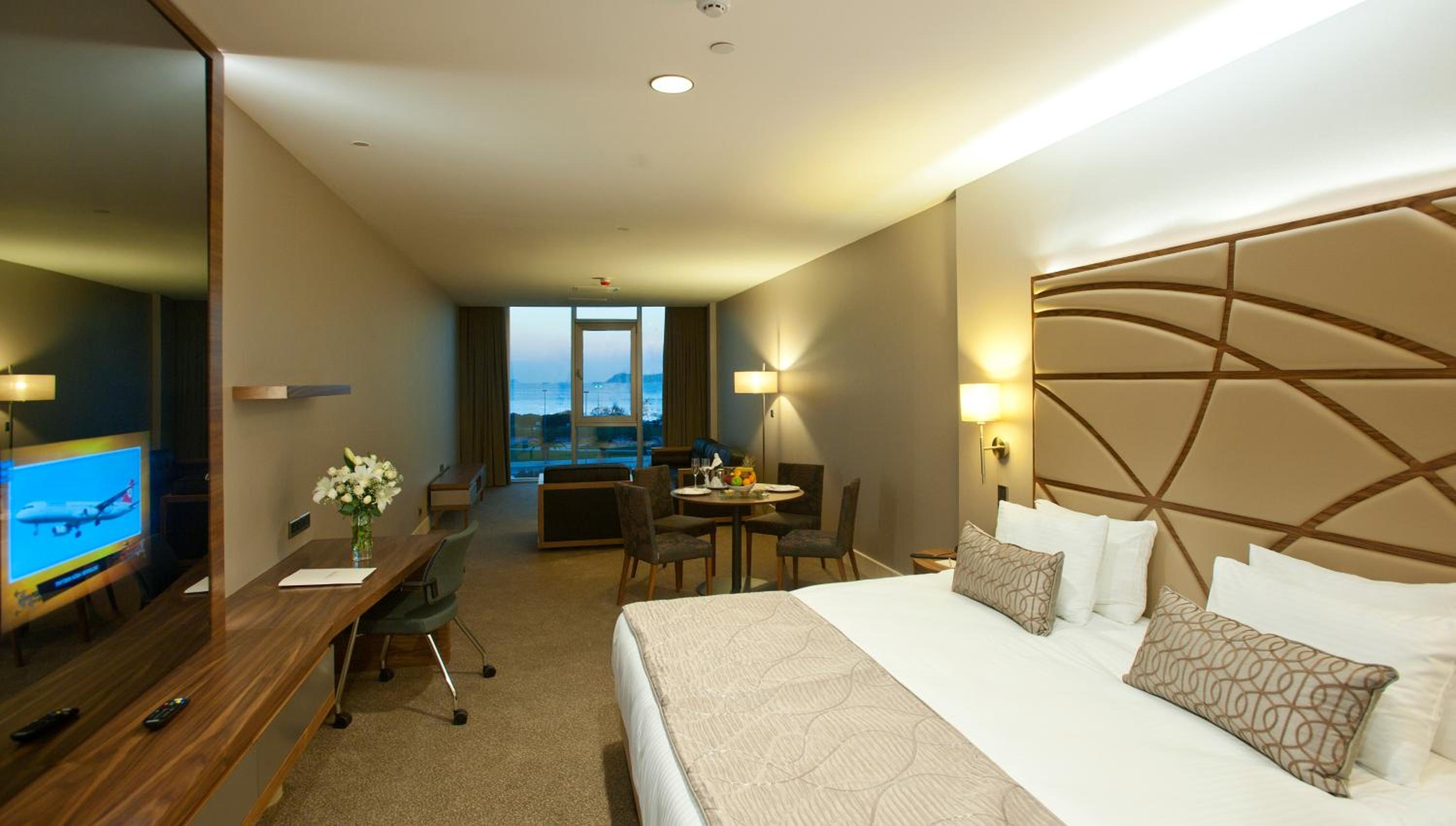 Grand, Deluxe, Double Bed, Sea View