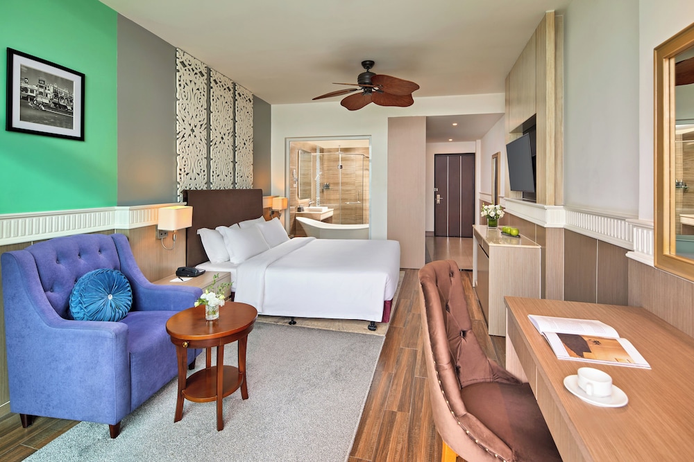 The Hanoi Club Hotel Lake Palais Residences 46/61