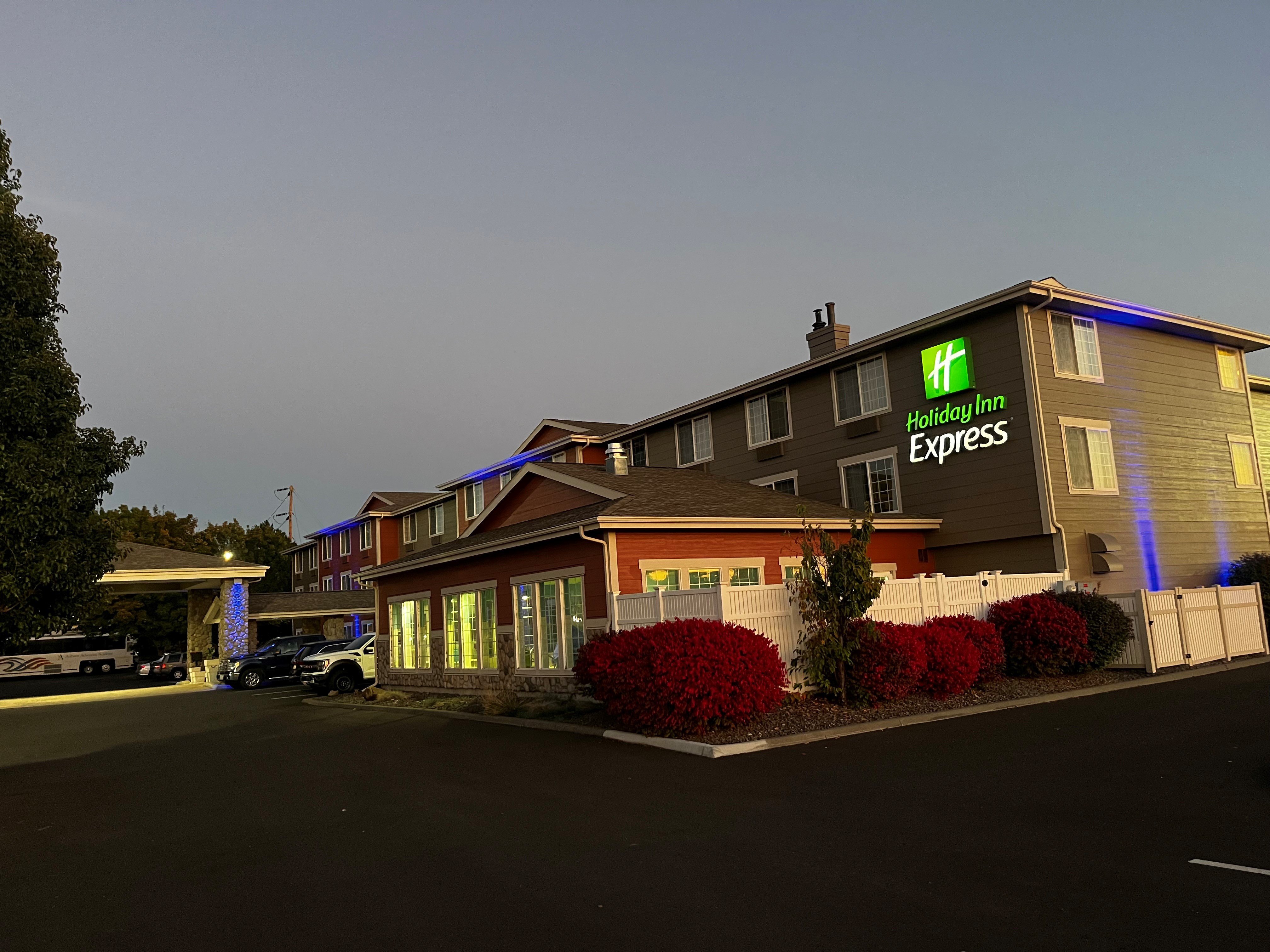 Holiday Inn Express Walla Walla 3/59