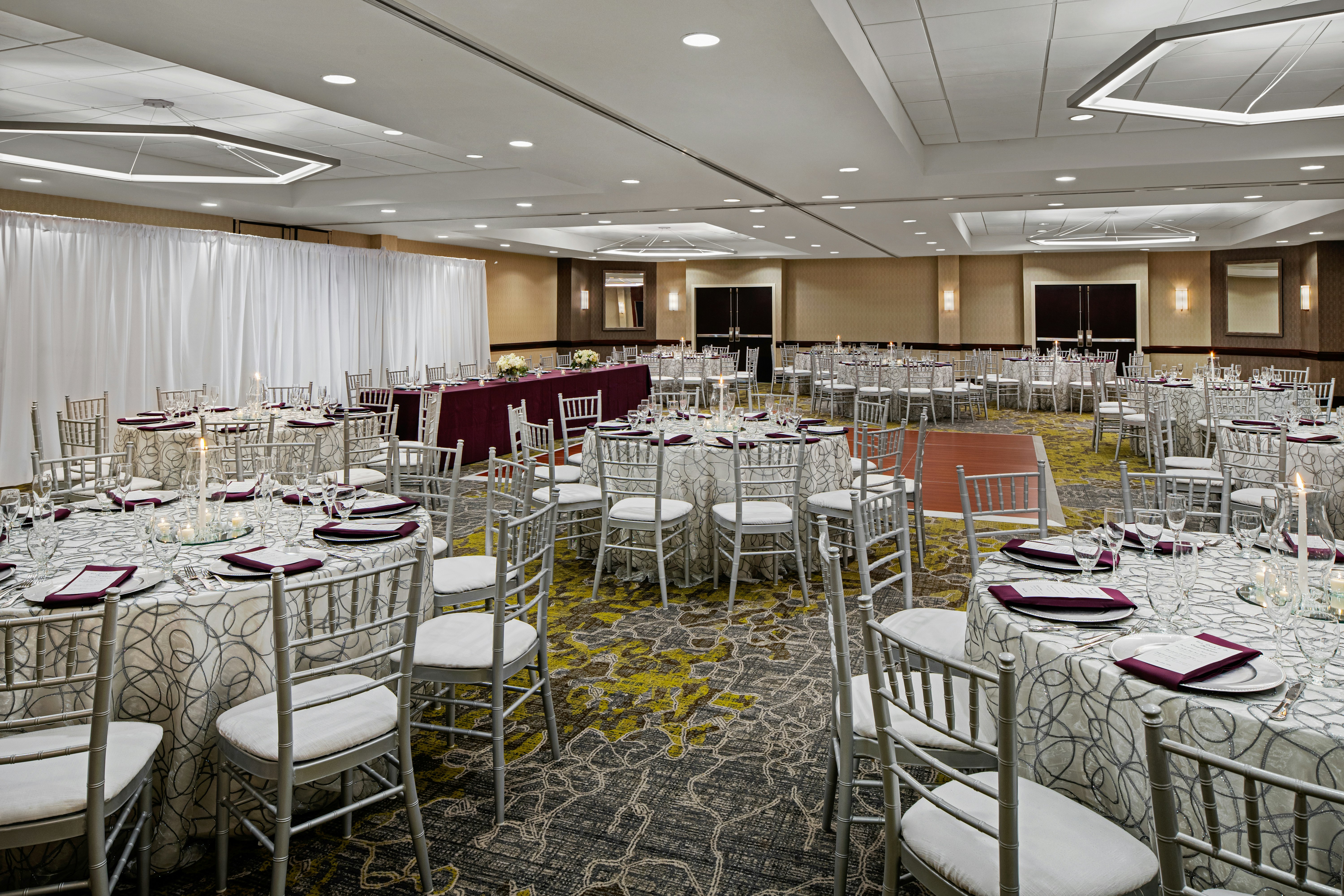 DoubleTree Suites by Hilton Charlotte SouthPark 34/60