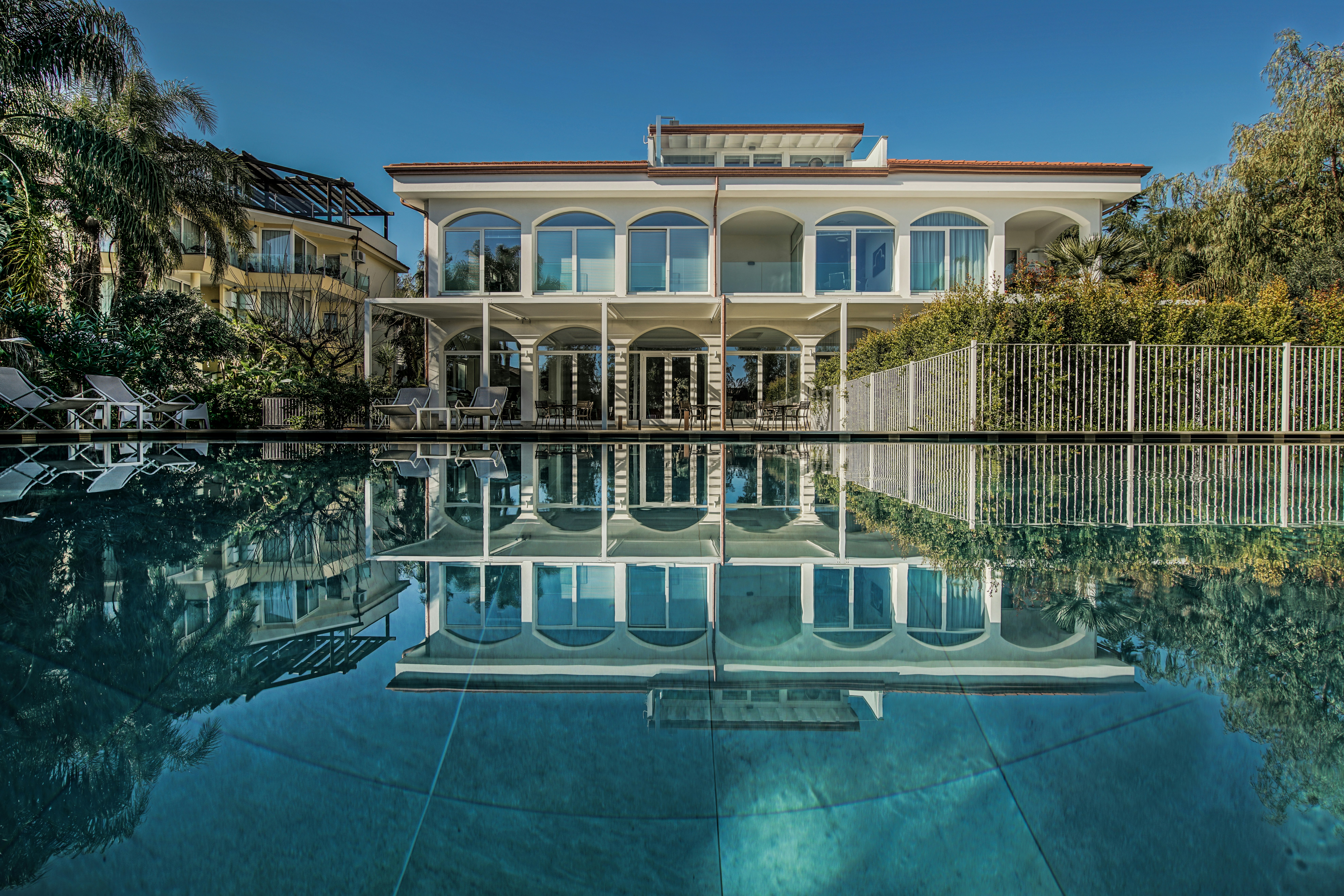 Sicilias Residence Hotel Art & Spa in Aci Catena