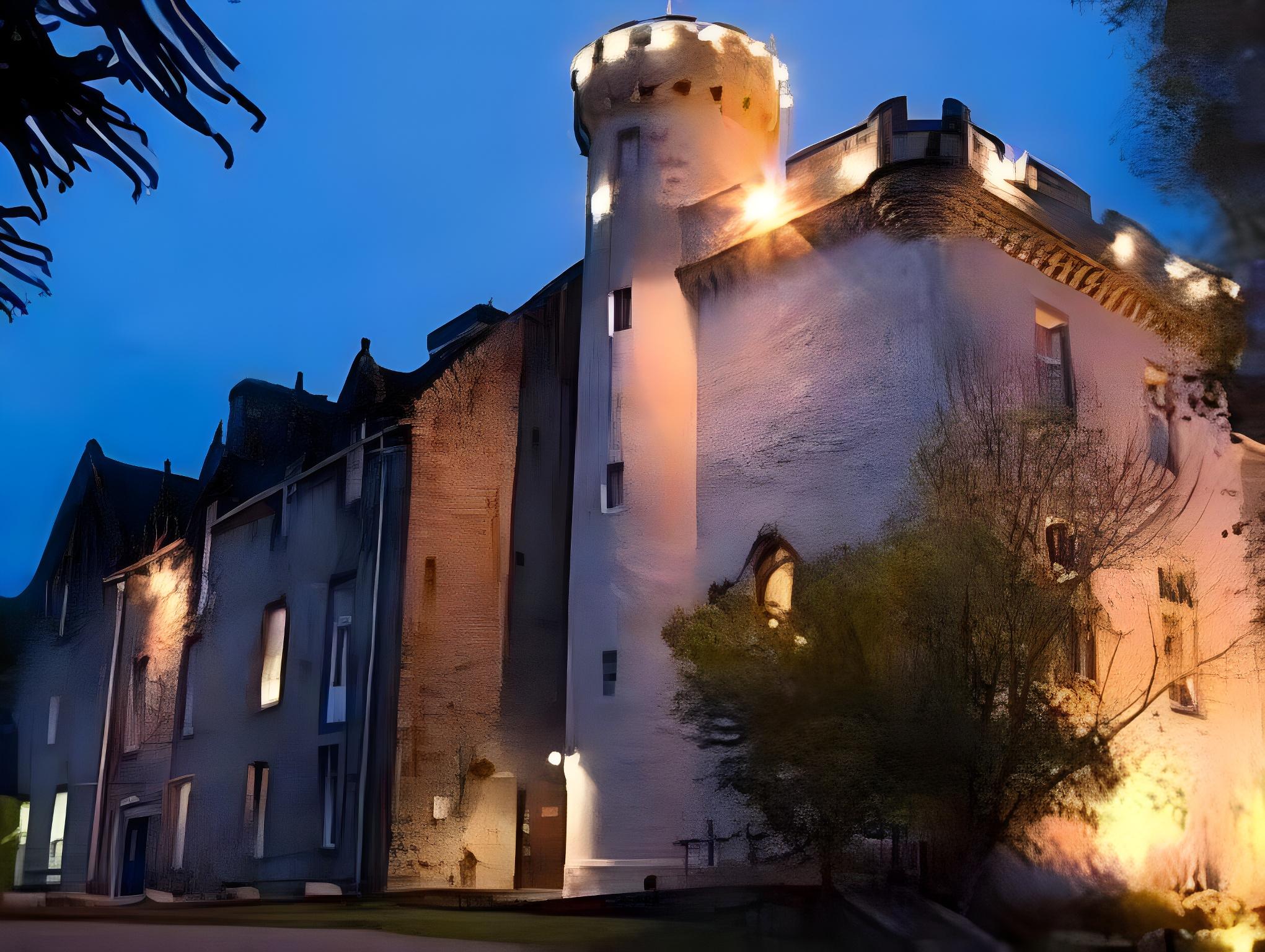 Tulloch Castle Hotel in DINGWALL
