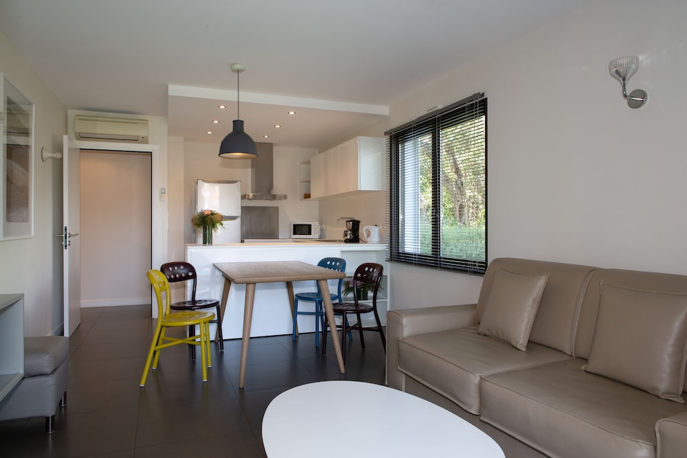 Residence Hoteliere Alcyon 22/30