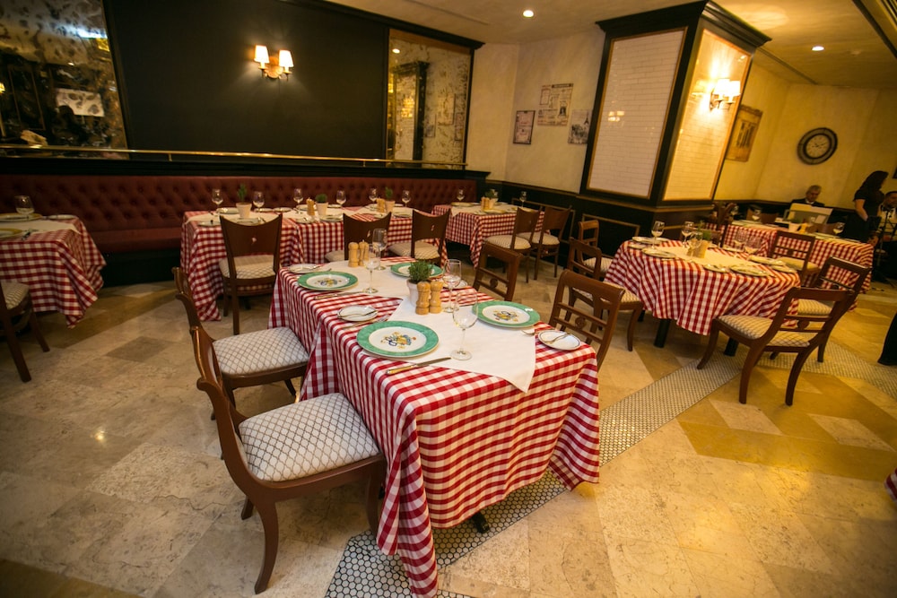 restaurant cafeteria