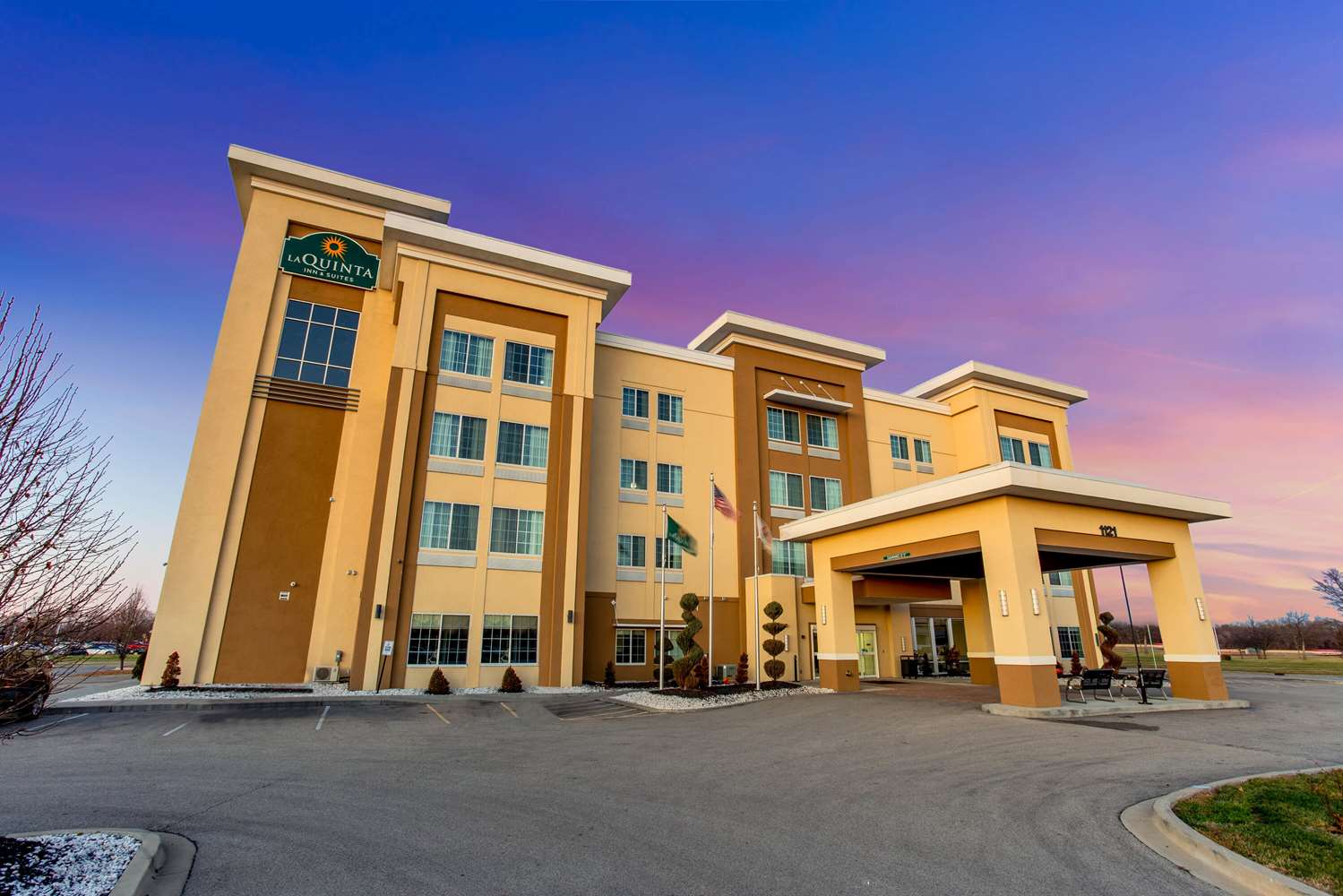 La Quinta Inn And Suites By Wyndham Springfield IL 7/63