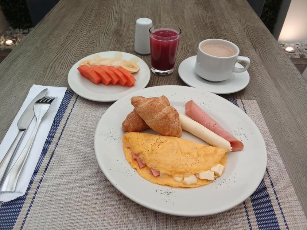Hotel Castellana 95 34/44