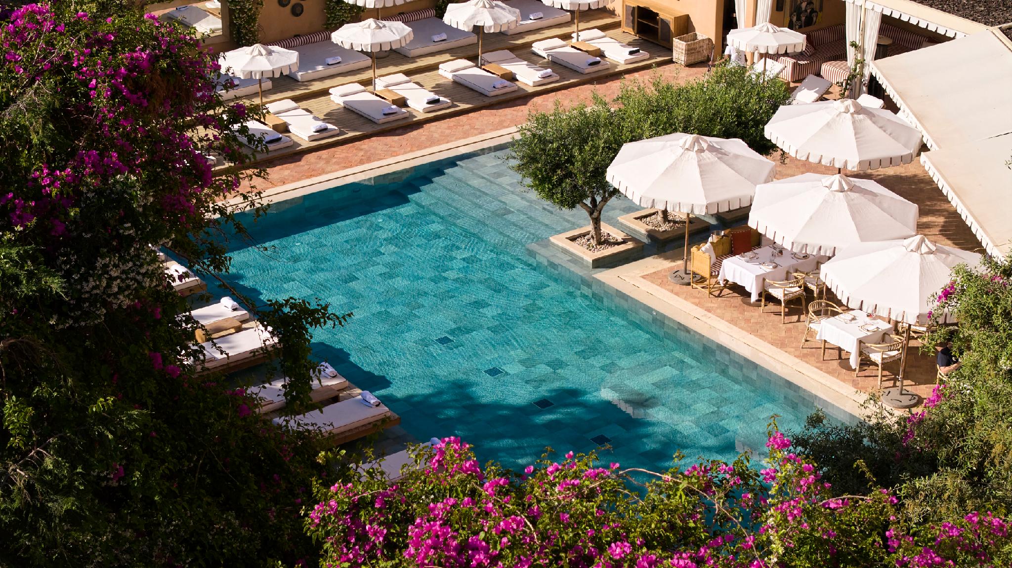 جناح بسرير مزدوج